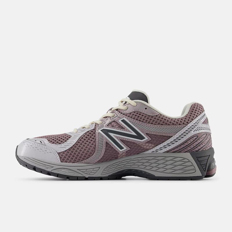 New Balance 860 Sneaker image number 2